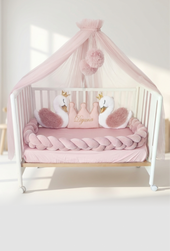 paracolpi culla e lettino con velo, baldacchino, corona con nome, paracolpi intrreaaciato rosa ancito e cigno