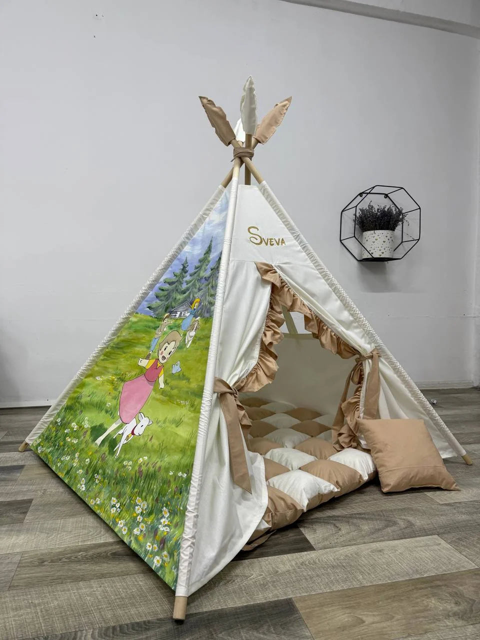 Tenda teepee per bambini dipinta a mano con tema Heidi, personalizzabile con nome, in cotone traspirante con pali in legno di tiglio