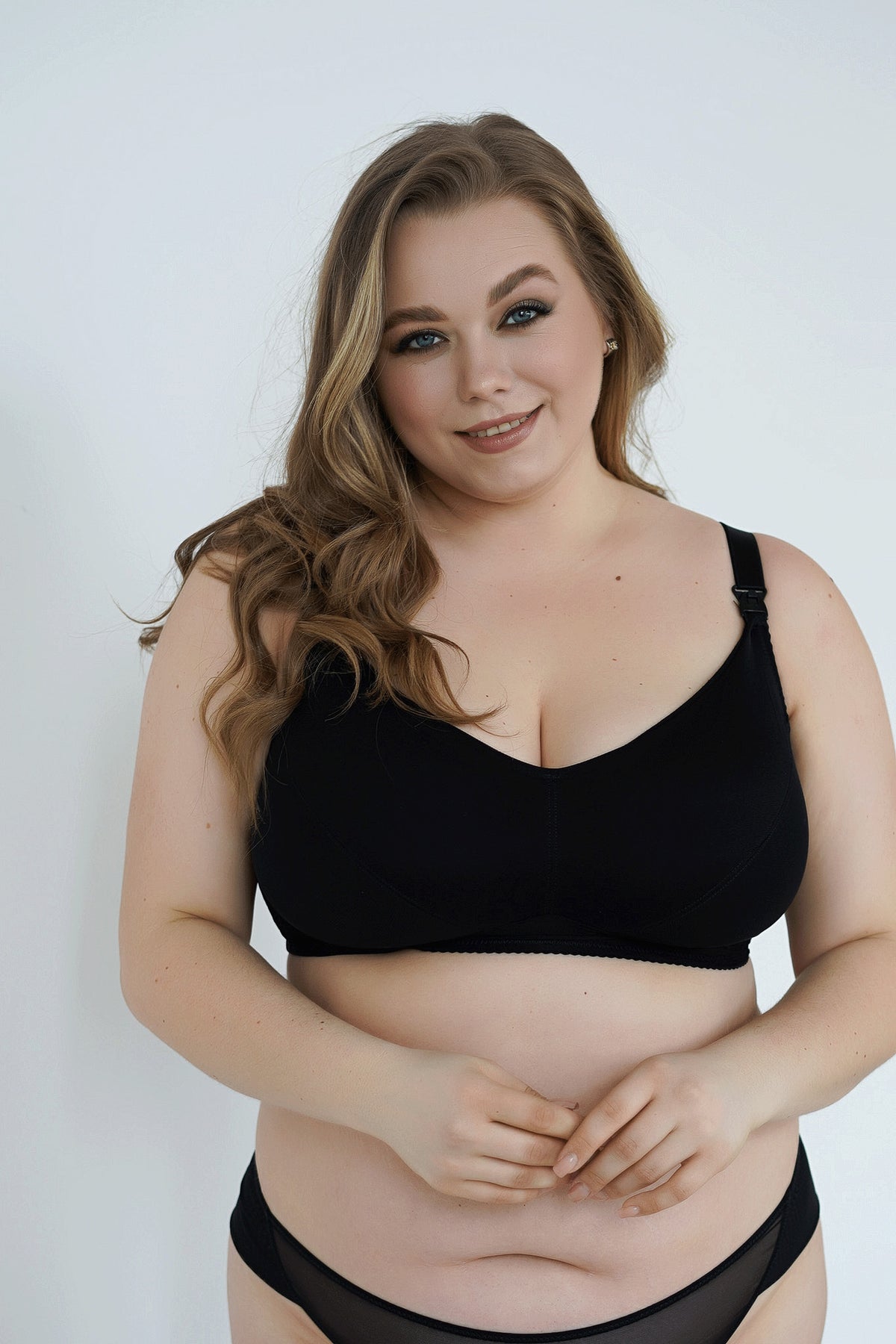 Reggiseno gravidanza e allattamento Silky Beauty nero curvy, taglie forti, confortevole, senza ferretto, bretelle clip
