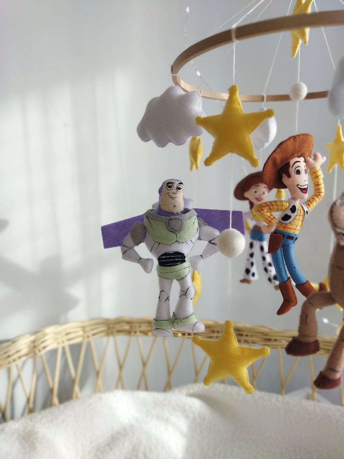 Giostrina musicale neonati Toy Story con pupazzo Buzz Lightyear in feltro, decorazione cameretta bimbo, regalo nascita