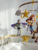 Giostrina musicale neonati Toy Story con pupazzo Buzz Lightyear in feltro, decorazione cameretta bimbo, regalo nascita