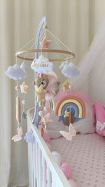 Carillon neonato mobile culla orsetta luna beige arcobaleno rosa azzurro stelle e farfalle feltro