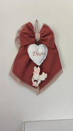 Coccarda nascita color terracotta con cuore ricamato e coniglietto in feltro