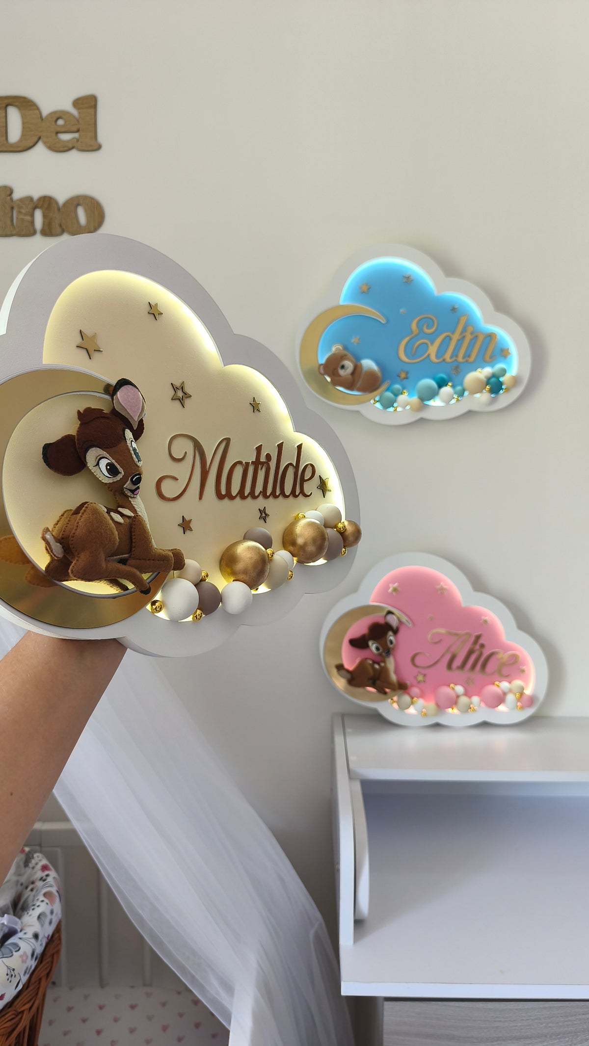 Collezione luci notturne nuvola personalizzate con nome, colori beige, azzurro e rosa, cameretta bambini