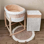 Culla in Vimini Intrecciata a Mano Tessitura Rara Senza Cappuccio – Con Ruote o Dondolo - universo del bambino
