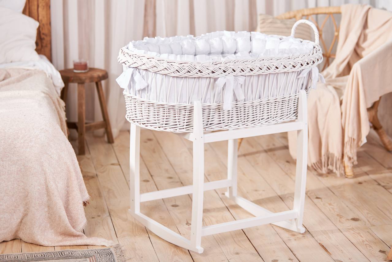 Culla in Vimini Intrecciata a Mano Tessitura Rara Senza Cappuccio – Con Ruote o Dondolo - universo del bambino