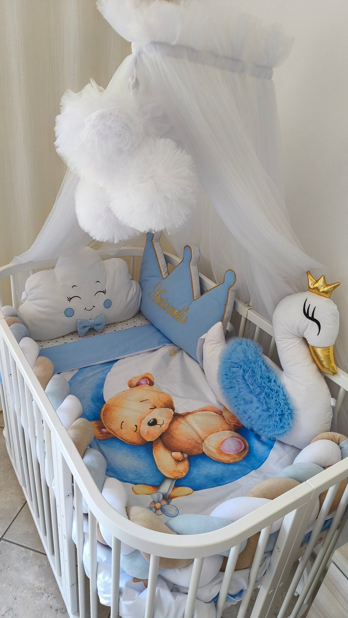 Cuscino Decorativo Cigno Ali in Tulle per Lettino e Cameretta Colori a Scelta - universo del bambino