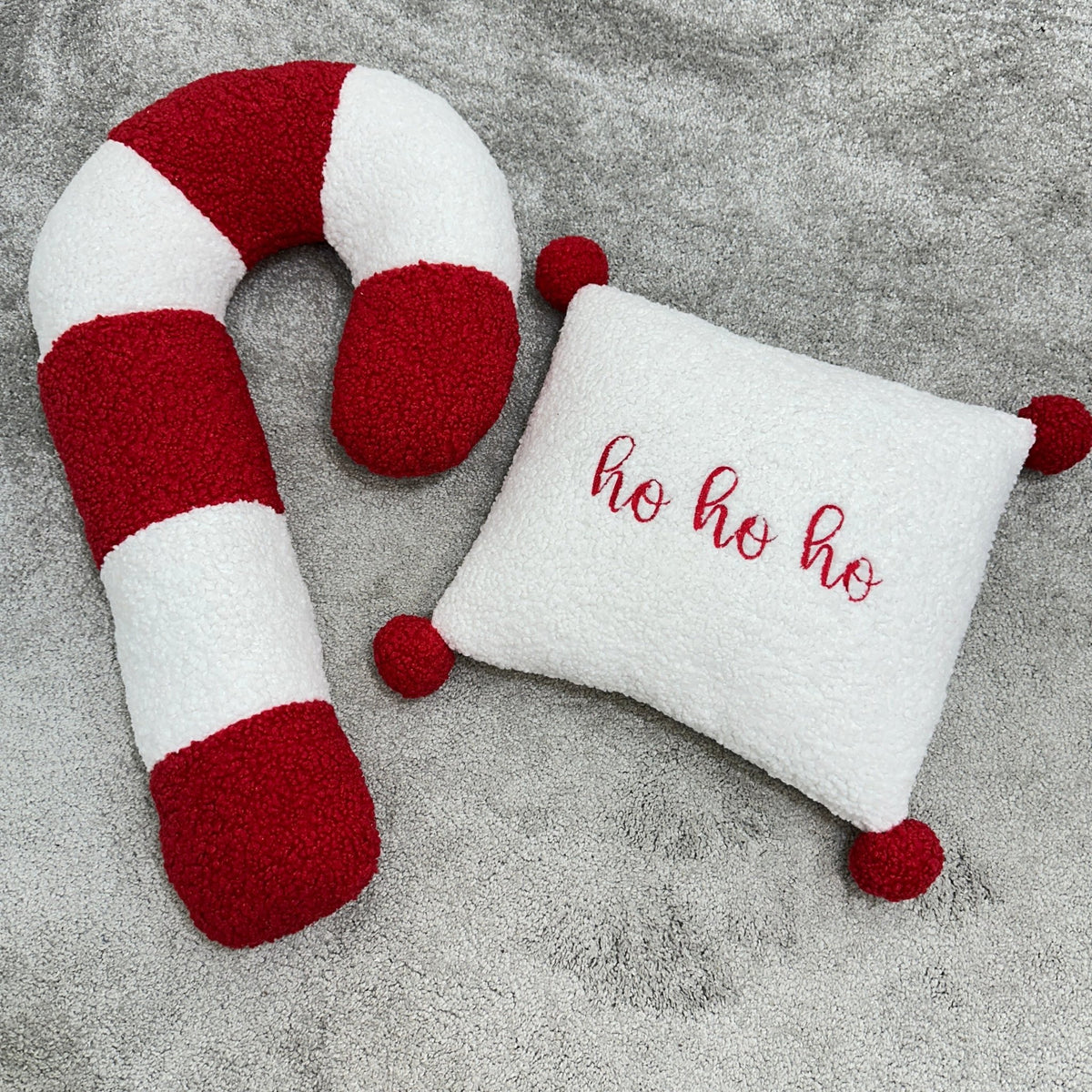 Cuscino Decorativo "Ho Ho Ho" Natalizio Bouclé per Cameretta - Universo del Bambino