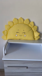 Cuscino paracolpi sole giallo con faccina ricamata sorridente per lettino e cameretta neonato