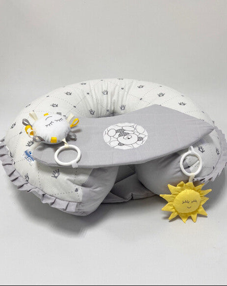 Cuscino allattamento transformer 3 in 1 in cotone grifgio stelle double face con piano gioco e giochi sonori removibili fatto a mano