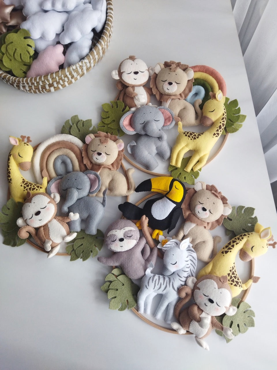 Personaggi feltro safari handmade per giostrina culla, elefante leone giraffa scimmia bradipo tucano zebra