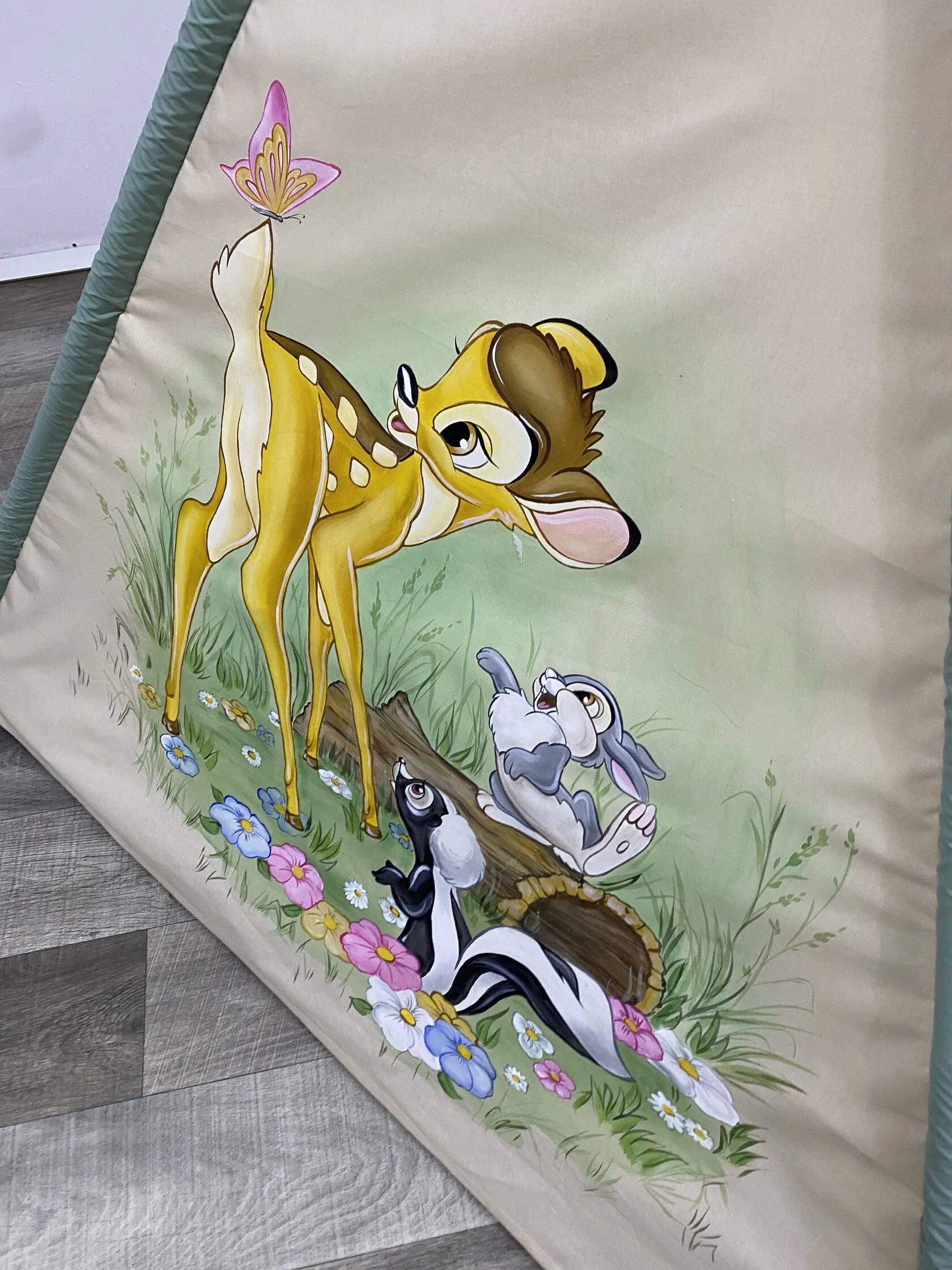 Tenda giochi bambini cotone rosa fiori dipinta a mano tema animale bosco personalizzata con nome, materassino imbottito, cuscino e pali pieghevoli inclusi