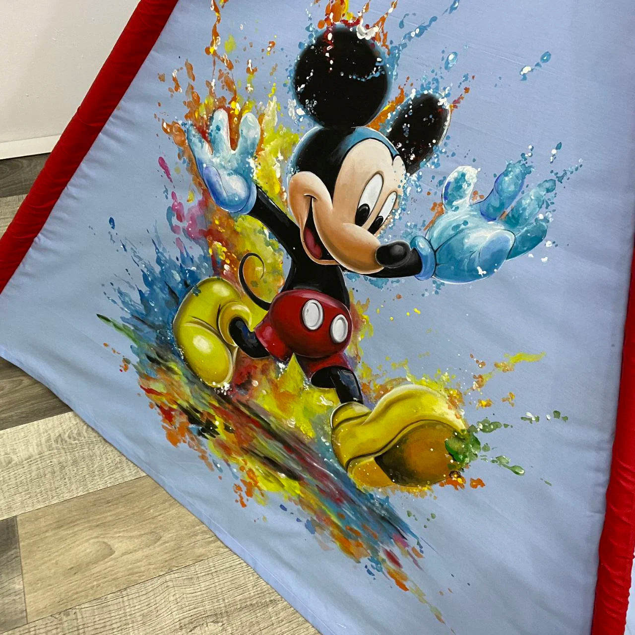 Tenda tipi/teepee/wigwam bambini  Azzurro/celeste, dipinta a mano tema topolino cartone animato, personalizzata con nome, materassino imbottito, cuscino e pali pieghevoli inclusi