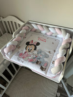 Materassino fasciatoio neonata personalizzato con nome treccia paracolpi rosa bianco grigio Baby Topolina fatto a mano, double face impermeabile