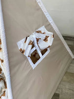 Tenda giochi bambini cotone panna bianco dipinta a mano tema orsetti personalizzata con nome, tappeto imbottito cuscino e pali pieghevoli inclusi
