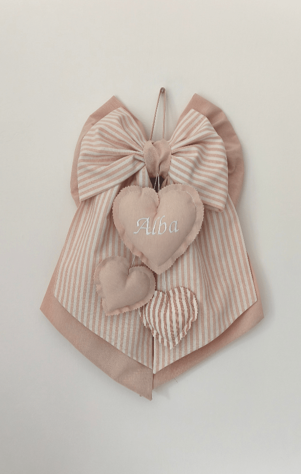 Fiocco Nascita Personalizzato Tre Cuoricini/Stelline Beige/Grigio Unisex – Urgenza in 24 ore! - universo del bambino