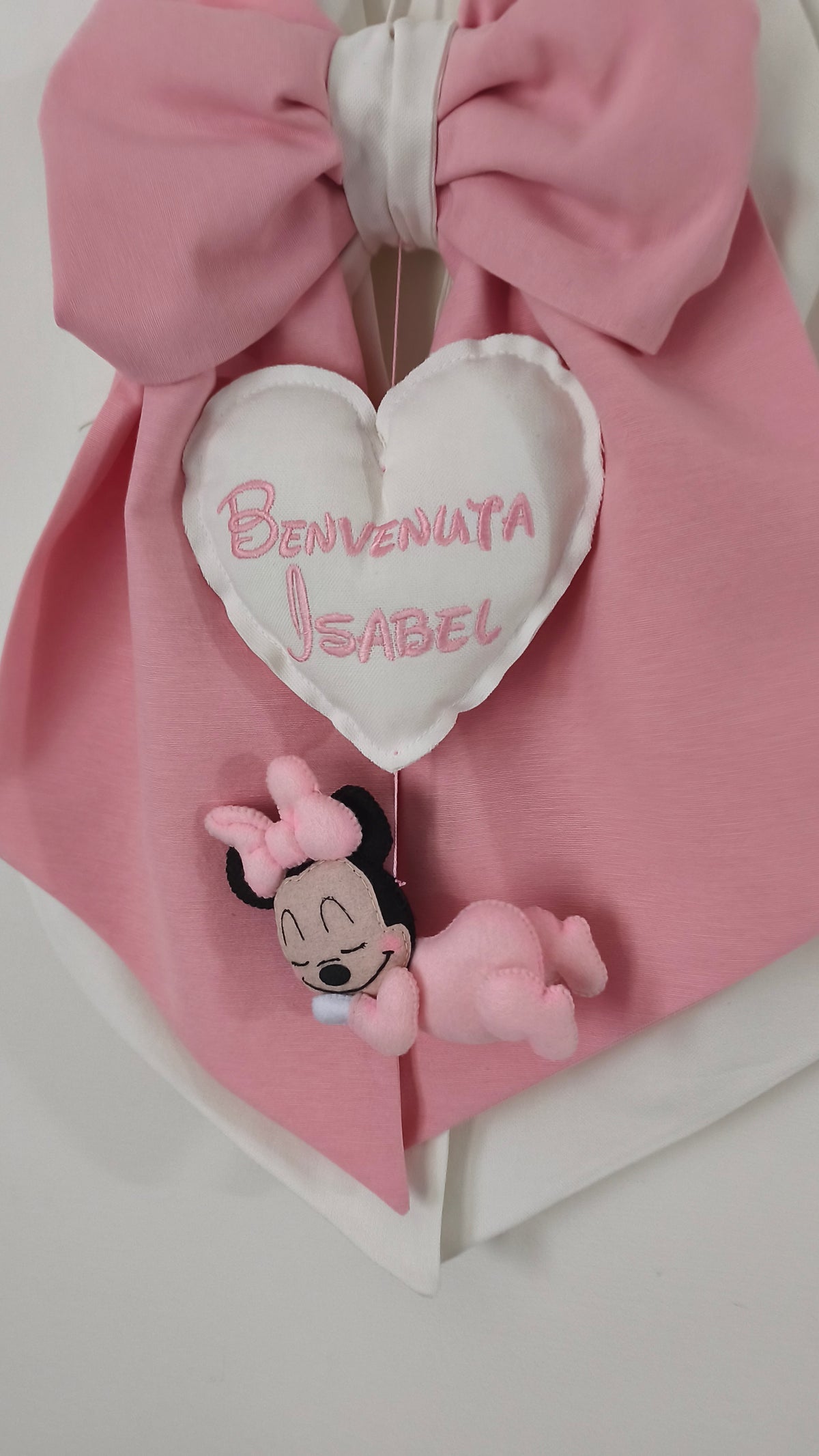Fiocco nascita rosa bianco cuore ricamato benvenuta nome tema topolina feltro dormiente decorazione nascita femmina