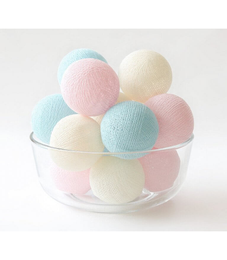 Ghirlanda luminosa a sfere di cotone pastello, colori azzurro rosa e crema, decorazione bimbi