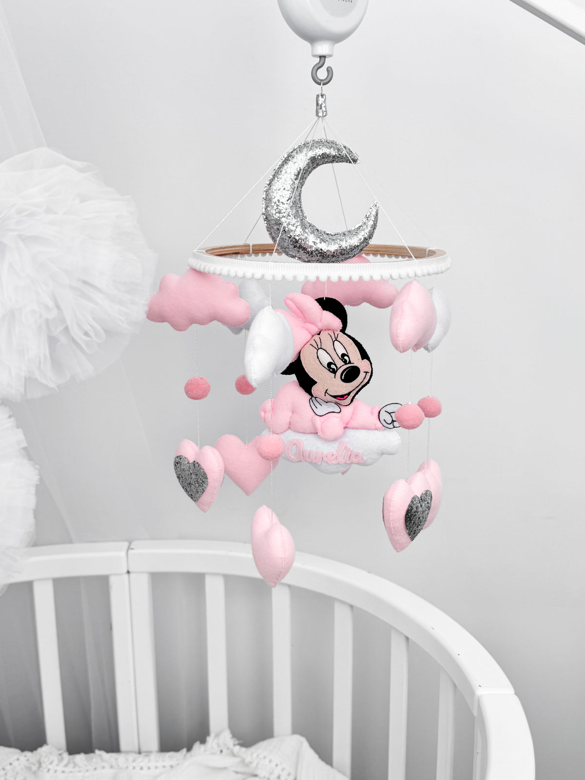 Giostrina musicale Minnie feltro rosa silver con nome personalizzato lettino neonata regalo nascita