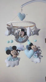 Giostrina culla Topolina feltro cucita a mano con nome personalizzato, luna glitter argento cuori azzurro neonato