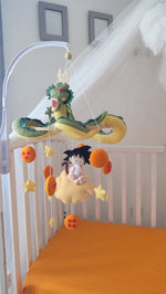 Giostrina Musicale Culla Personalizzata Goku e Drago Shenron – Progettata Dalle Tue Foto - universo del bambino