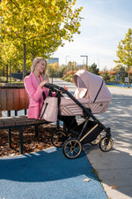 Kunert Ivento Smoky Pink – navicella rosa cipria in tessuto con telaio oro, borsa fasciatoio lifestyle