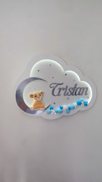 Lampada personalizzata per bambino Tristan con il Re Leone, idea regalo nascita artigianale con dettagli azzurri