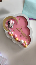 Lampada da parete bimba con Minnie Mouse e nome Lenssya in legno, idea regalo nascita artigianale con dettagli oro.