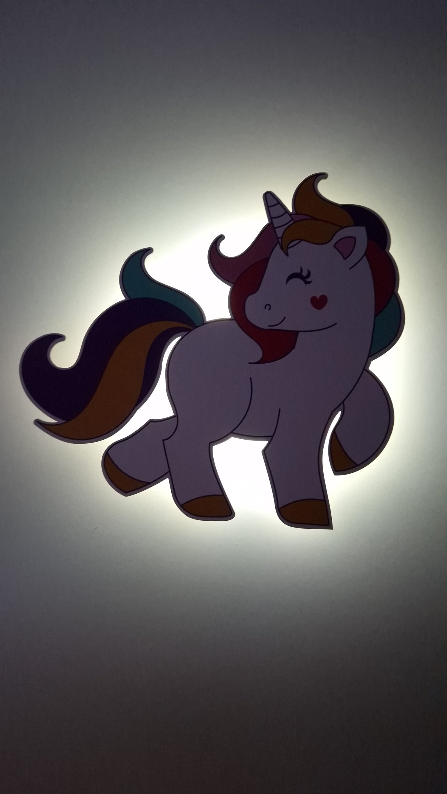 Lampada led unicorno illuminata da muro, luce notturna stampata printer con effetto controluce.