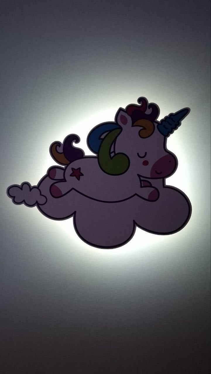 Lampada led unicorno con nuvola illuminata da muro, luce notturna stampata printer effetto controluce.