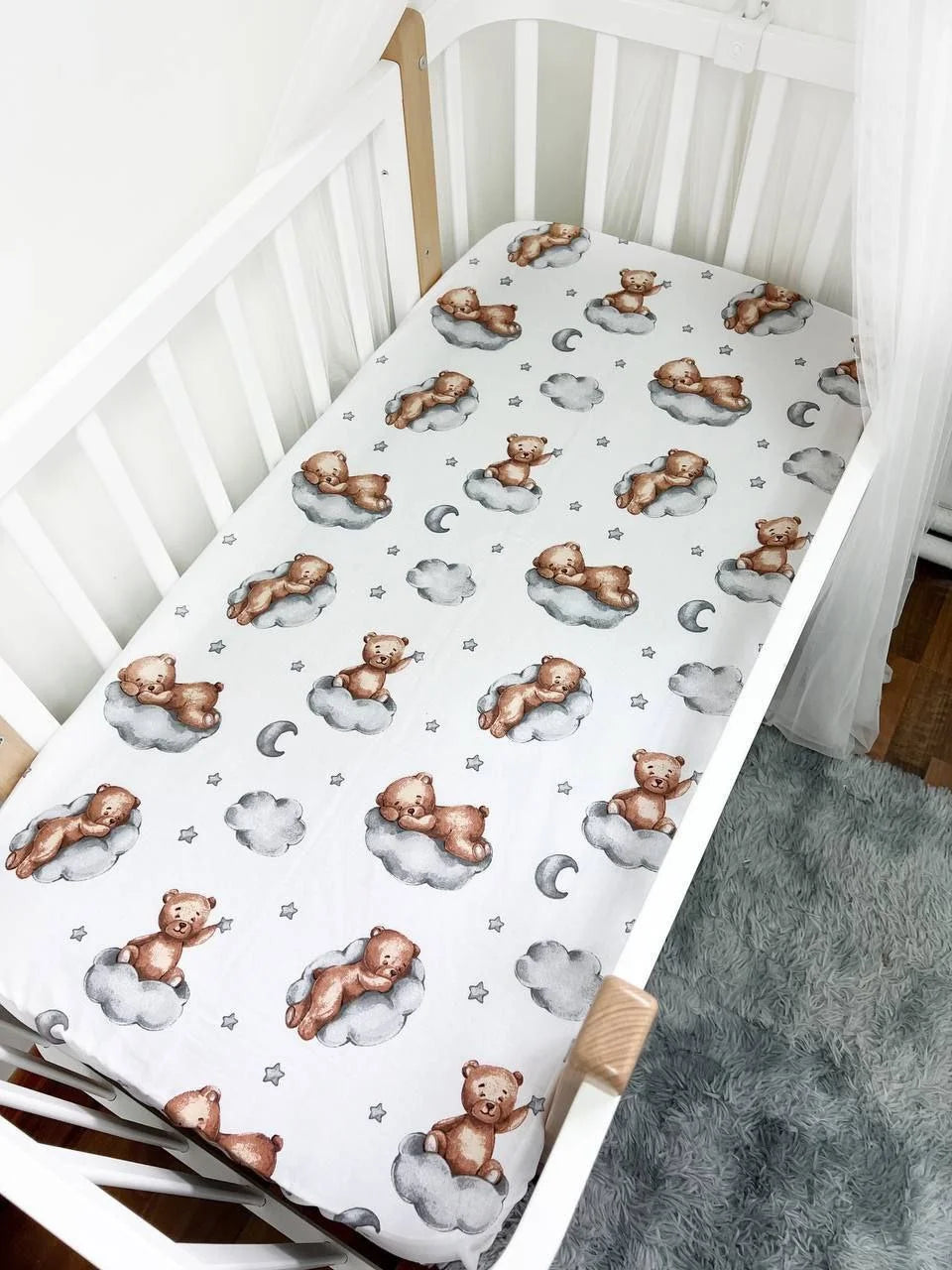 Lenzuolo con angoli per lettino neonato in cotone bianco con orsetti su nuvole stelle e luna, cameretta bambino personalizzabile