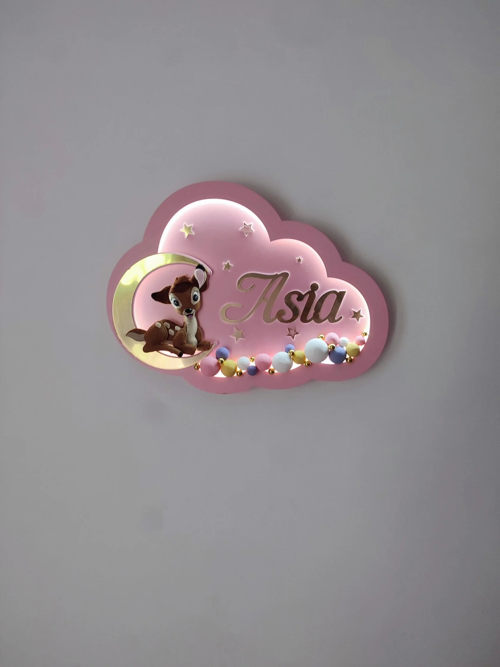 Luce notturna LED nuvola rosa con nome dorato, Bambi in feltro e palline colorate dipinte a mano, lampada artigianale