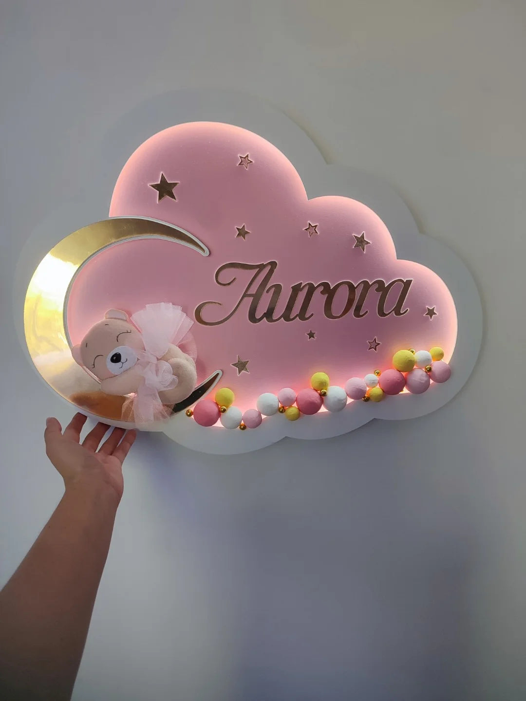 Luce notturna bambini nuvola rosa con orsetto su luna oro, nome personalizzato, perline dipinte a mano