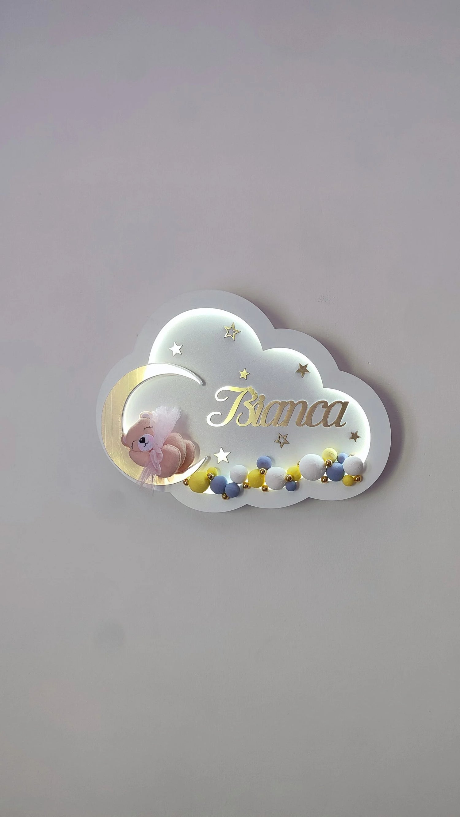 Luce notturna bambini nuvola LED bianca con orsetto in tutù su luna oro, nome personalizzato e perline gialle, blu e bianche