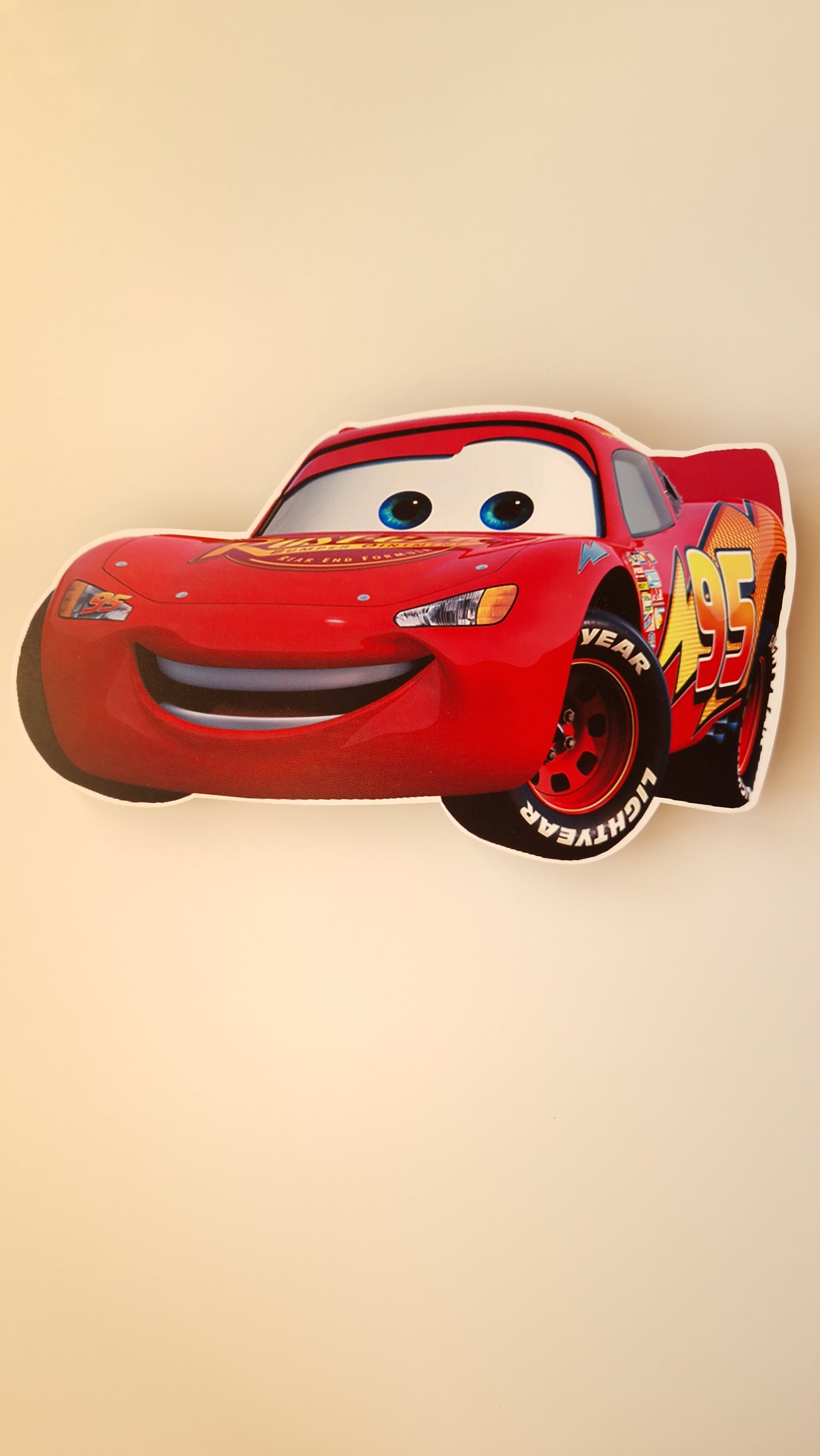 Luce notturna per bambini di Saetta McQueen accesa a parete, lampada con stampa personalizzata Cars.