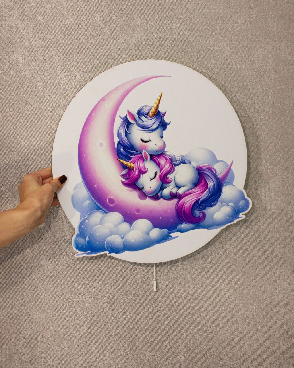 Luce notturna stampata con unicorni su luna viola e rosa da parete, applique led printer con nuvole blu.