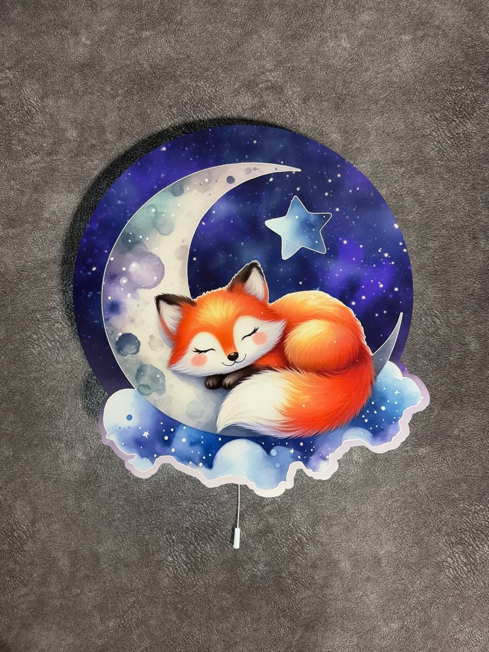 Luce notturna stampata con volpe arancione su luna e cielo blu viola da parete, applique led printer per bambini.