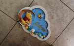 Luce notturna nuvola azzurra personalizzata con nome, Winnie the Pooh sulla luna, ape e palloncini colorati.
