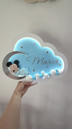 Luce notturna nuvola celeste LED topolino baby sulla luna argento, nome personalizzato inciso, palline bianche e azzurre fate a mano