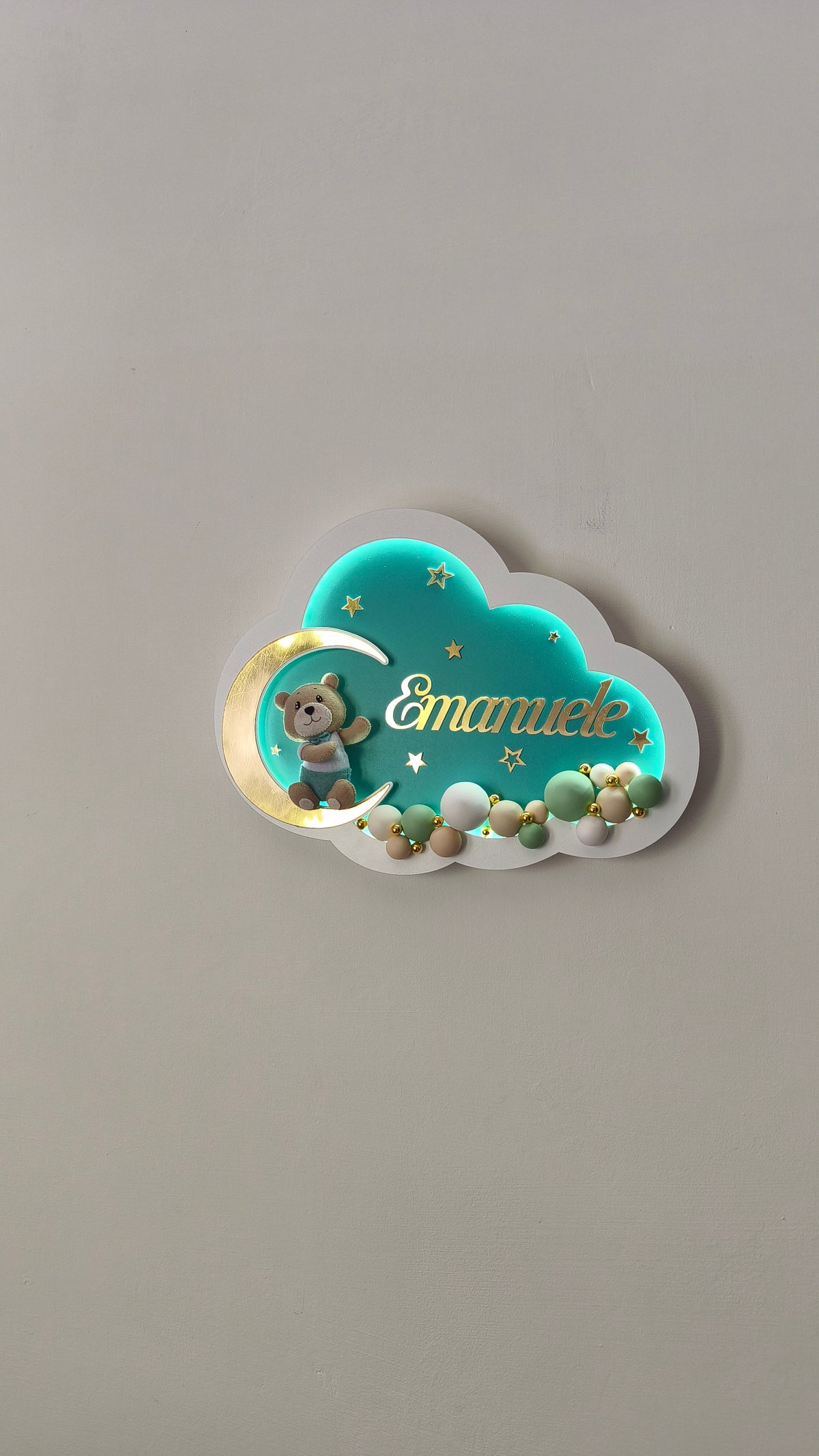 Luce notturna nuvola mint orsetto papillon sulla luna dorata, nome personalizzato dorato, palline verdi e beige LED, neonato