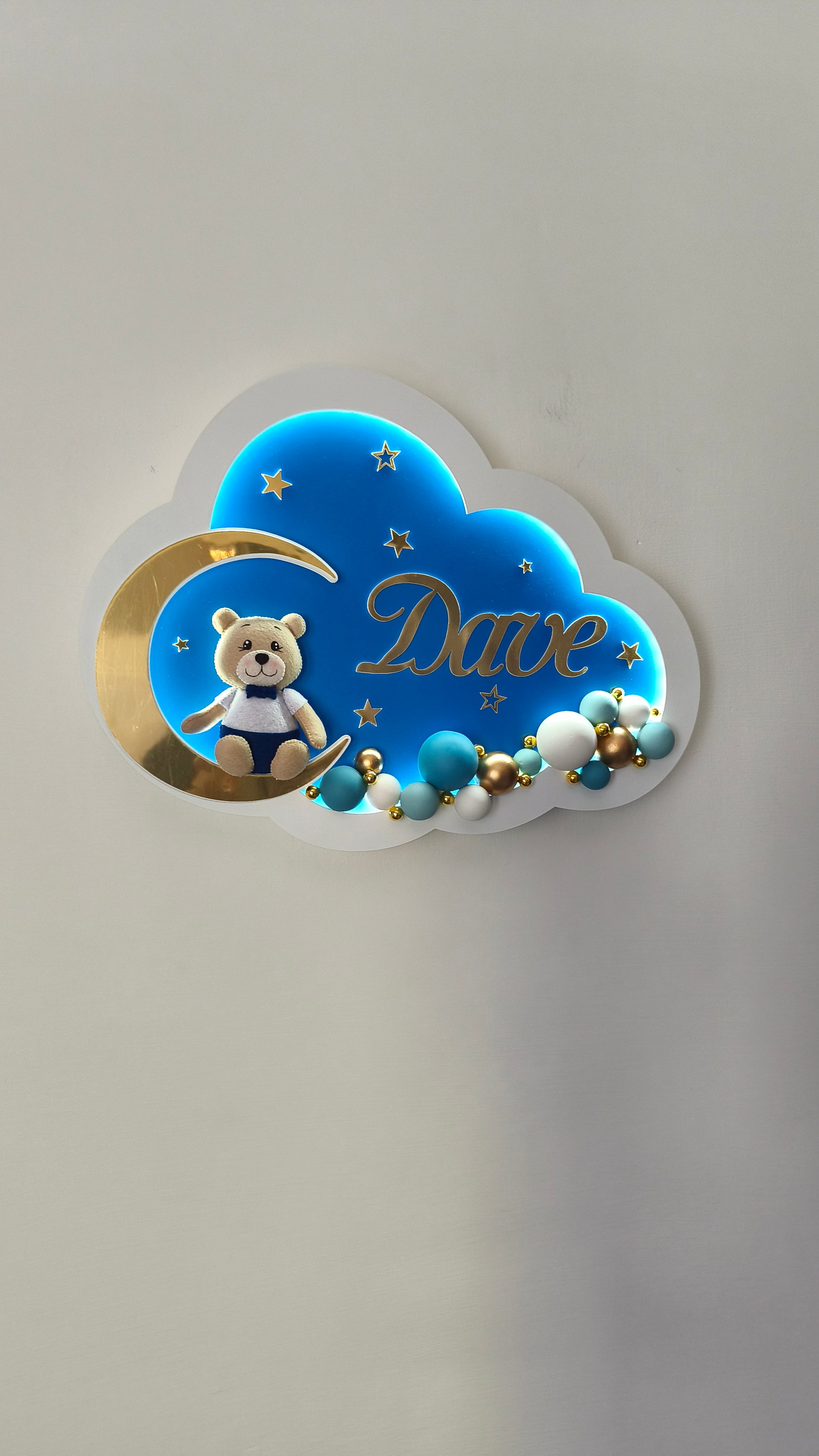 Luce notturna personalizzata nuvola blu royal, orsetto sulla luna dorata, nome oro inciso su misura, luce LED calda, regalo nascita bambino