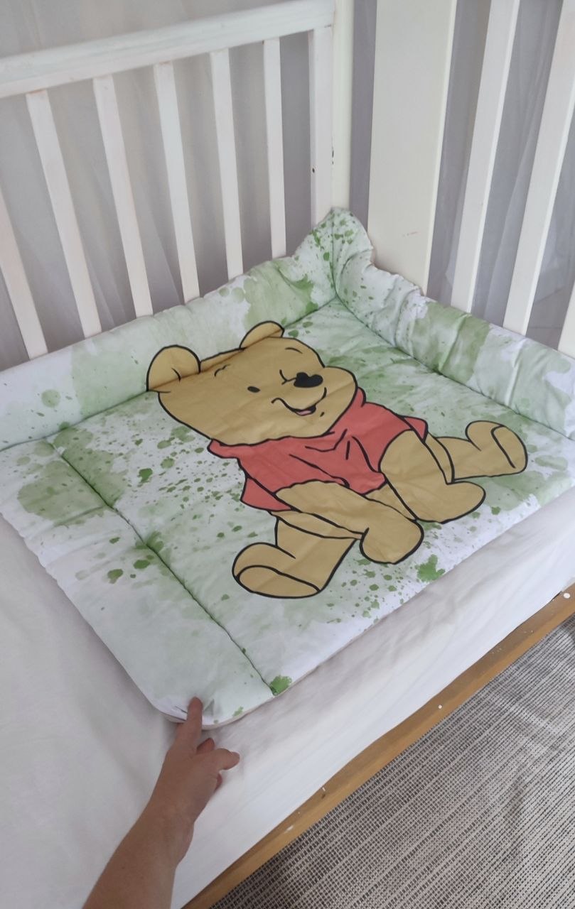 Materassino fasciatoio con bordi rialzabili, misura da aperto 77×67 cm, cucito a mano in cotone, in pronta consegna