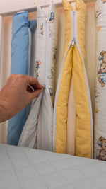 Paracolpi americani sfoderabile con zip per lettino neonato, fodera in cotone orsetti e tinta unita giallo rimovibile
