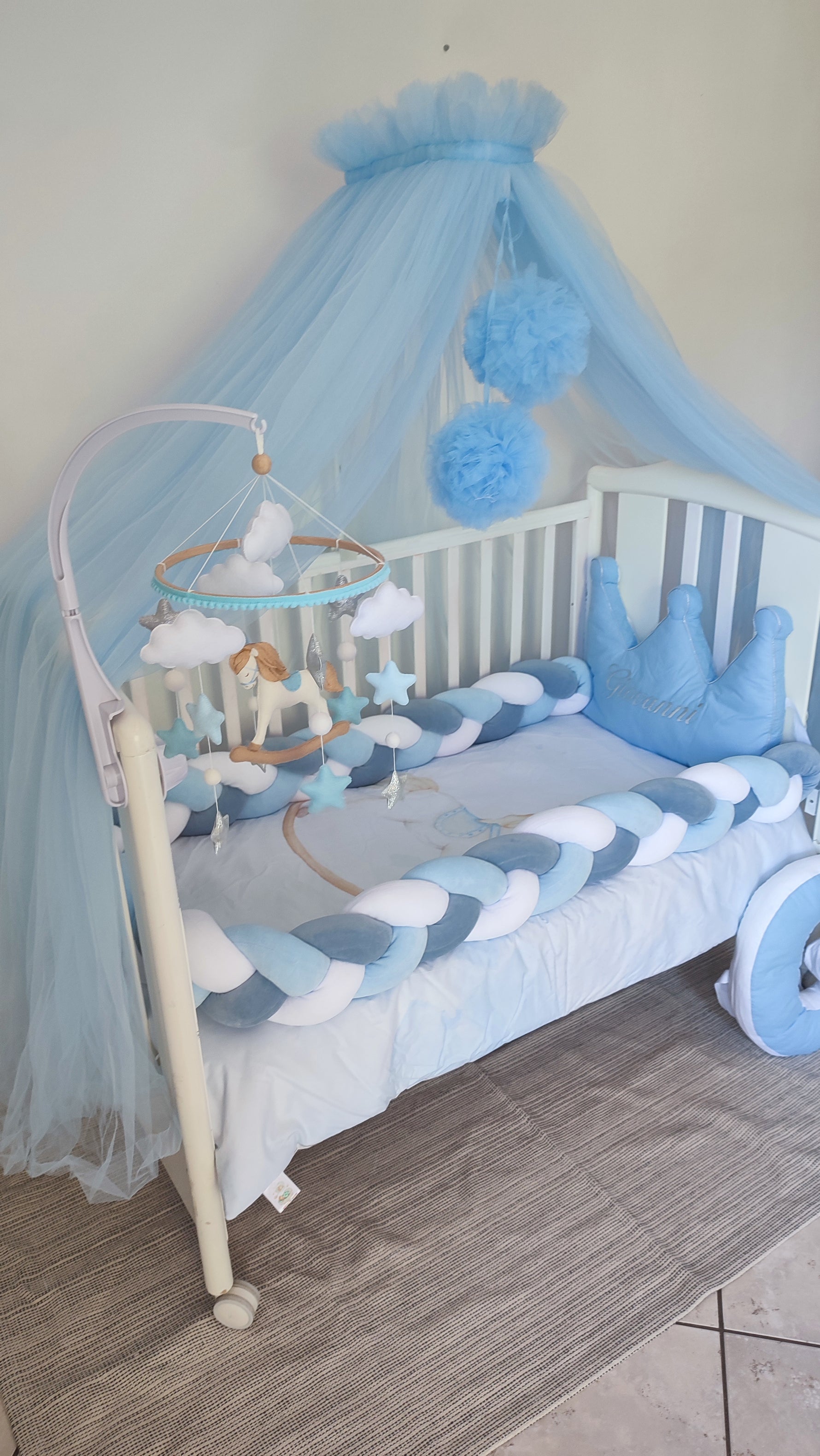Paracolpi lettino neonato a treccia tre fili azzurro, celeste e bianco con cuscino corona celeste