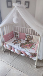 Set paracolpi treccia lettino Tamburino con cuscini sfoderabili rosa e velo culla. Paracolpi culla treccia completo neonata