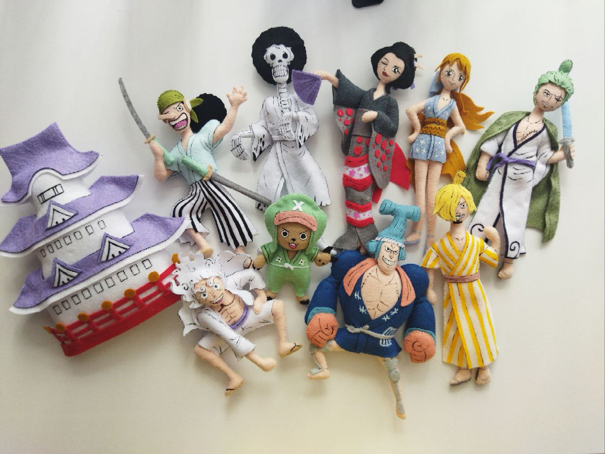Personaggi in feltro della ciurma di Cappello di Paglia della saga di Wano per giostrina culla neonato anime
