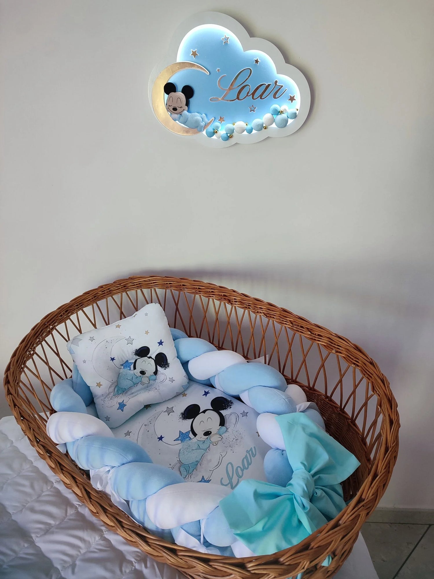 Riduttore nido neonato intrecciato in cotone Mickey Topolino con treccia paracolpi removibile per lettino, double face materassino estraibile fatto a mano
