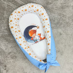 Riduttore nido neonato Piccolo Principe azzurro e bianco, baby nest con stelline oro e volpe.