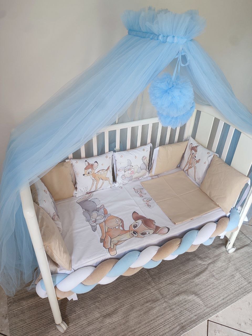 Set Paracolpi Lettino Culla a Treccia e Cuscini Sfoderabili Bambi e Tamburino - universo del bambino
