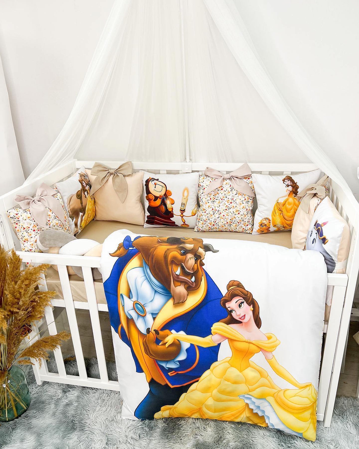 Set Paracolpi Lettino Culla a Treccia e Cuscini Sfoderabili Bella e La Bestia - universo del bambino